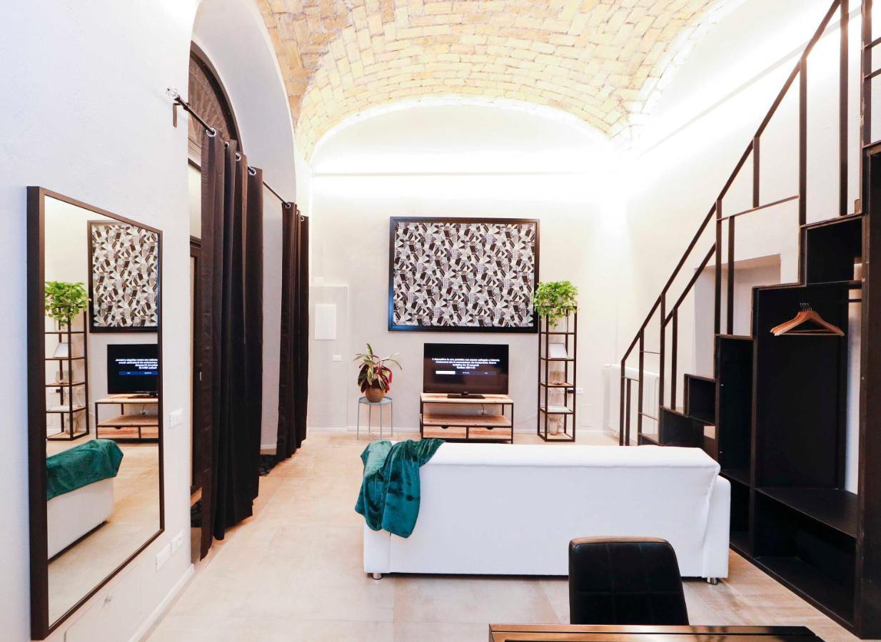 Post Industrial Loft Trastevere - Top Collection ローマ エクステリア 写真